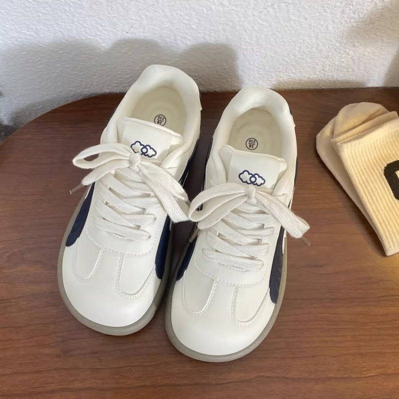 Vintage Women Chunky Sneakers  - White Sneaker Care Kit recension och pris
