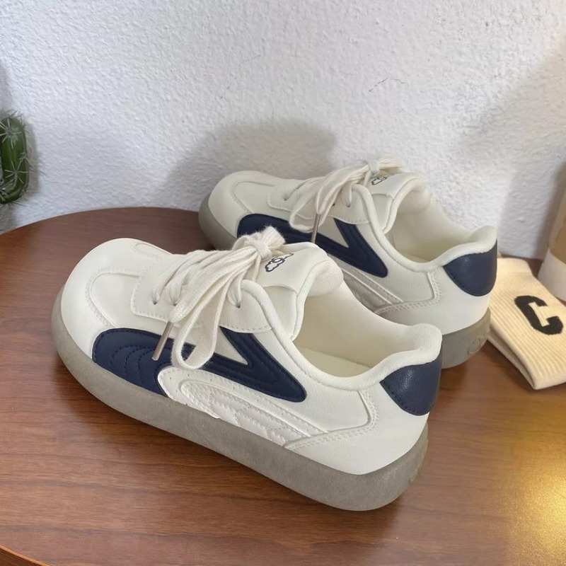 Vintage Women Chunky Sneakers  - White Sneaker Care Kit recension och pris