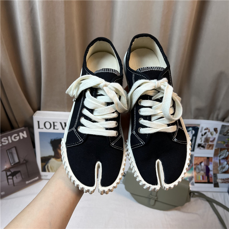 Women Tabi Canvas Shoes Street - White Sneaker Care Kit recension och pris